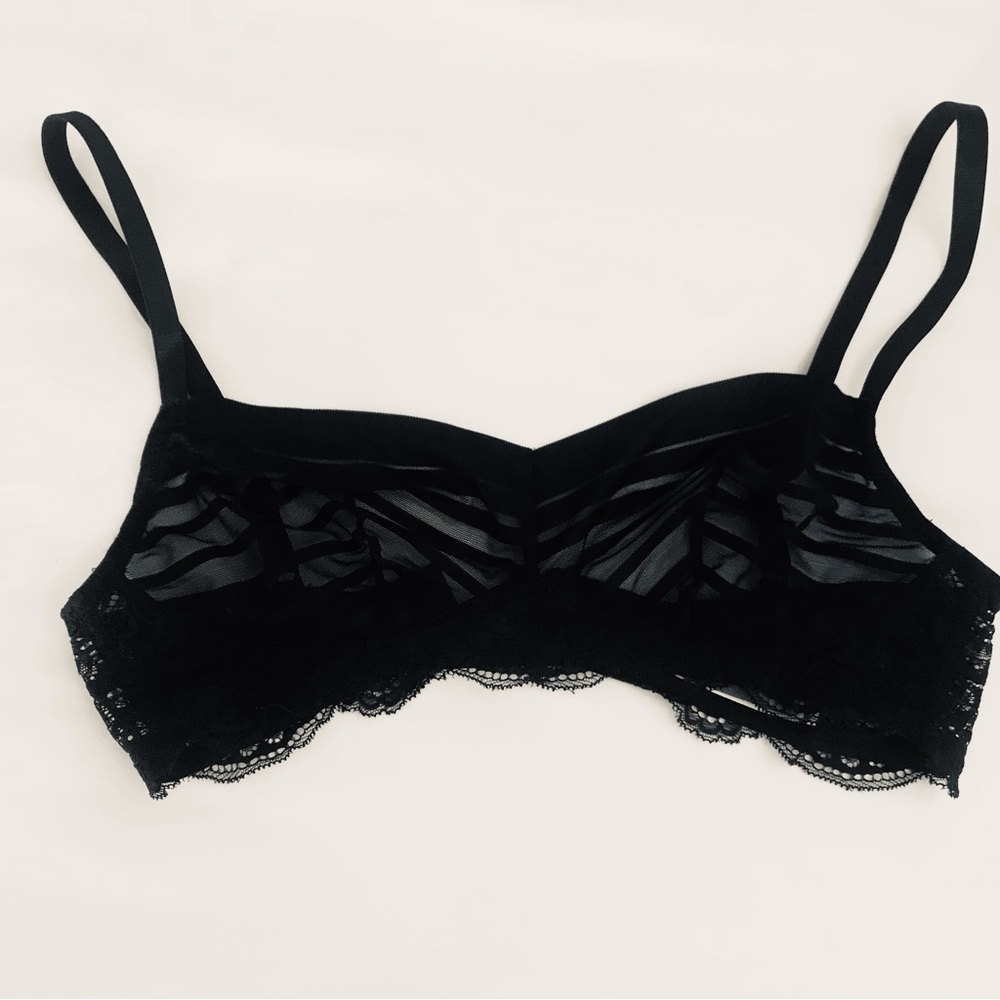 Adore Me 34DD Bra Wireless Sheer Black Lace Sexy New with Tag